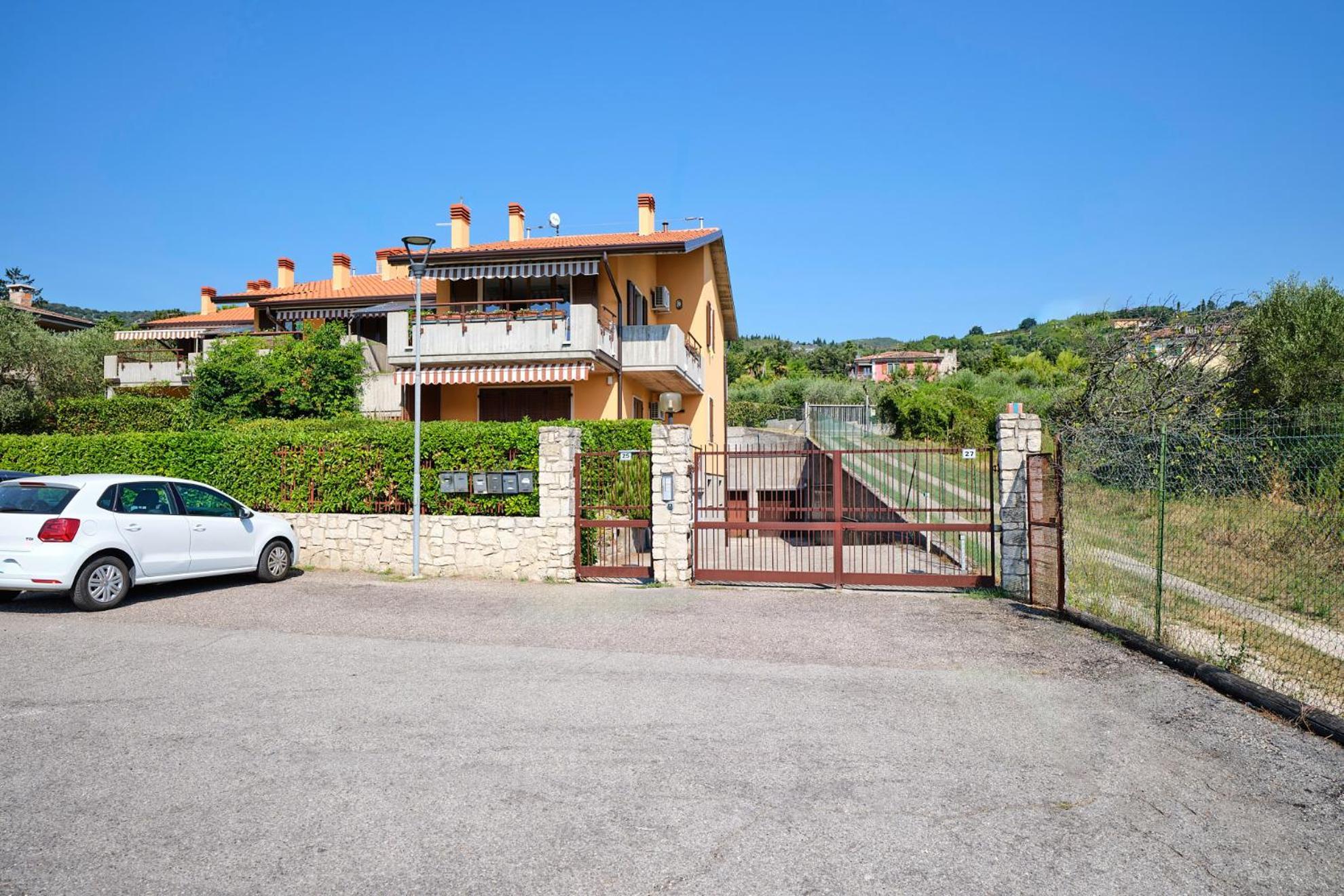 Vela Bianca Home Garda การ์ดา ภายนอก รูปภาพ